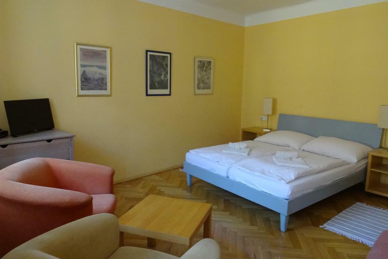 Penzion Konselsky Senk Domažlice Kültér fotó